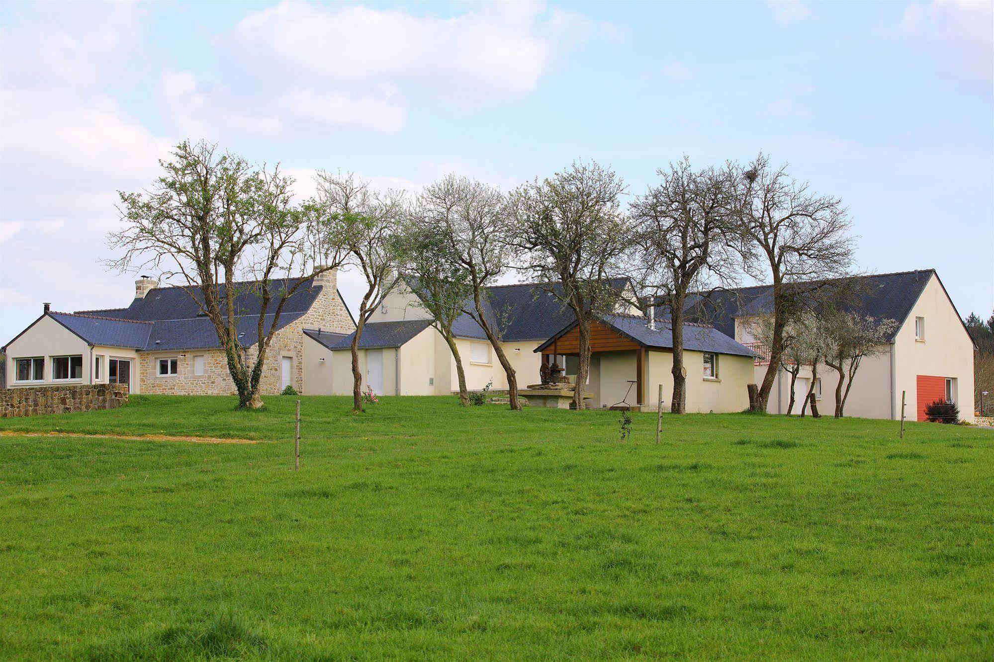 La Ferme De Vur Ven Apartamento Saint-Évarzec Exterior foto